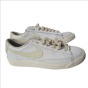 Nike Blazer Low sneakers size 6 women's Lace Up